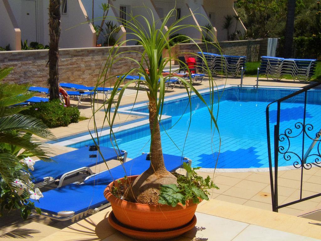 Emerald Hotel Malia Buitenkant foto