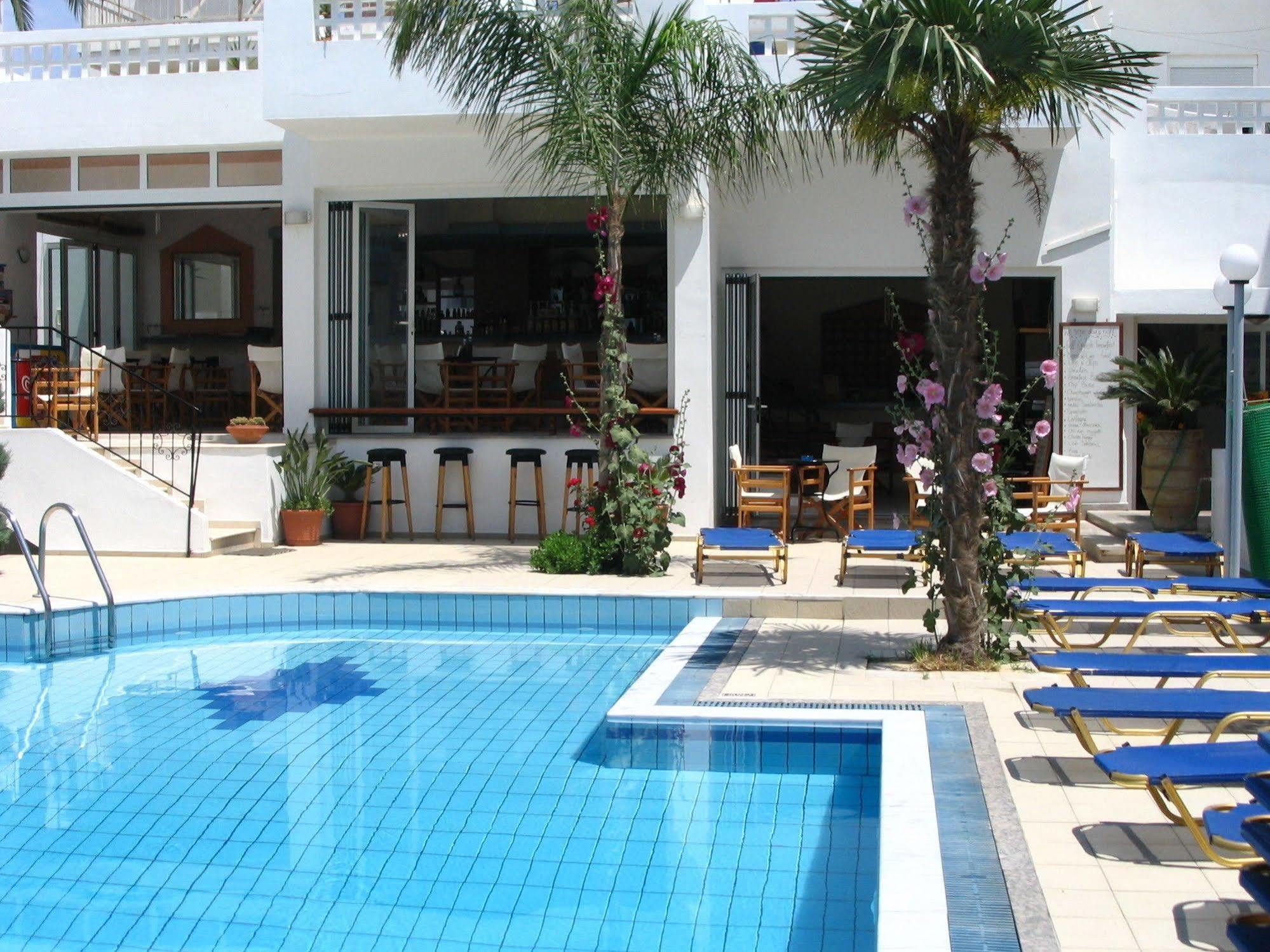 Emerald Hotel Malia Buitenkant foto