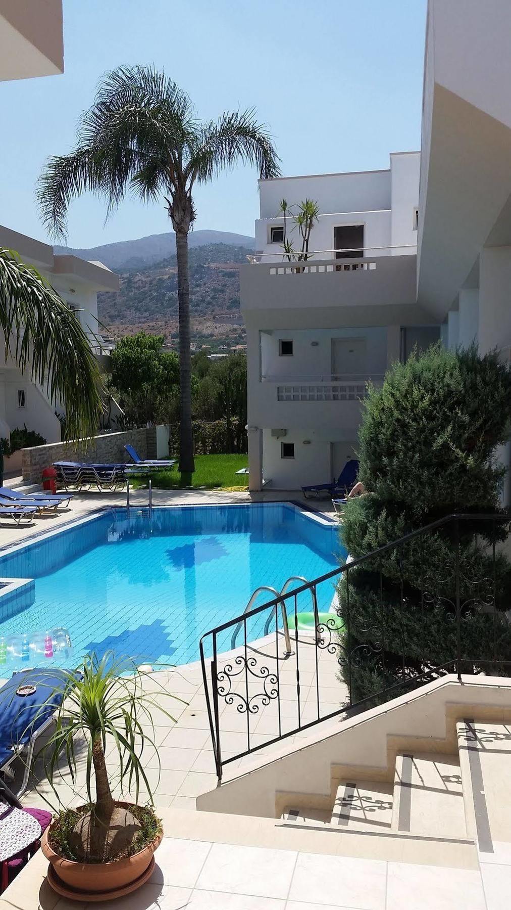 Emerald Hotel Malia Buitenkant foto